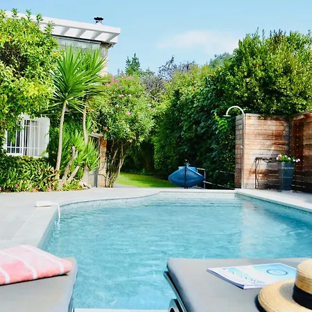 Villa Villa: 15 Mins Walk To & Centre Cannes